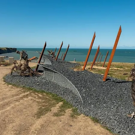 Beau F2, Vue Sur Mer, A Deux Pas De Courseulles. Daire