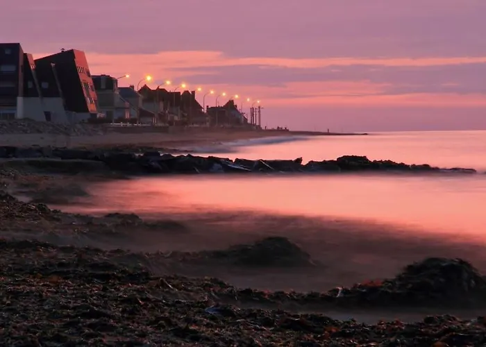 Apartment Beau F2, Vue Sur Mer, A Deux Pas De Courseulles. *