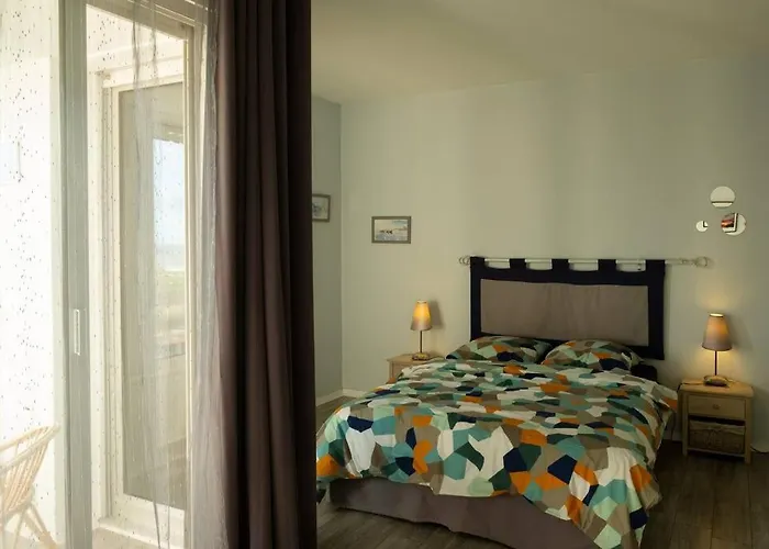 Beau F2, Vue Sur Mer, A Deux Pas De Courseulles. Bernières-sur-Mer